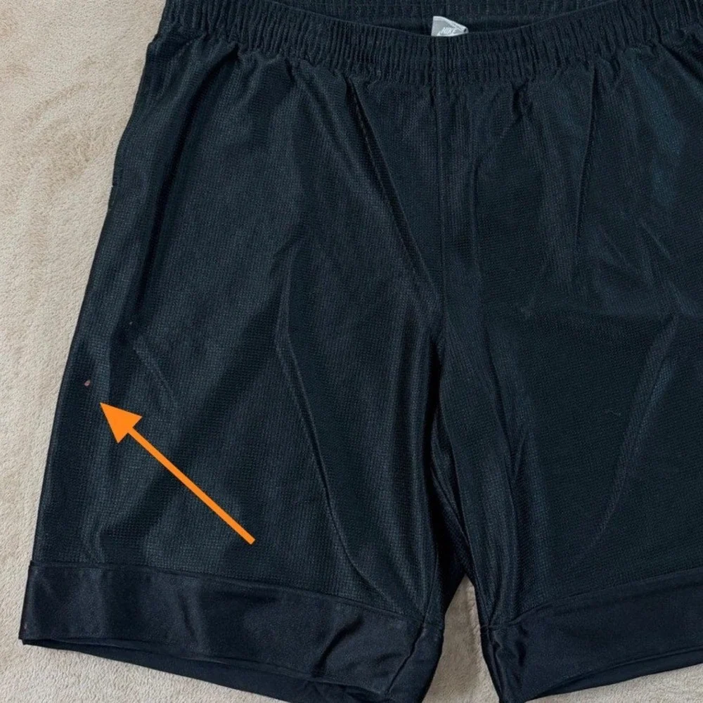 Vintage Y2K Nike Dazzle Basketball Shorts 10